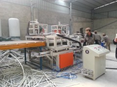 硬泡防火聚氨酯屋面保温板施工工艺图5