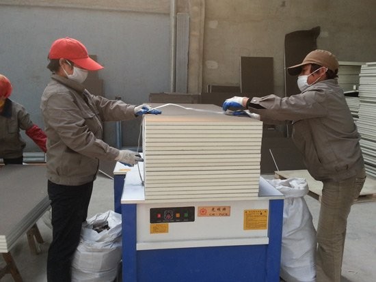 聚氨酯复合保温板施工方案