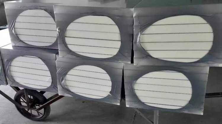 硬泡聚氨酯保温复合板 外墙B1级PUR聚氨酯泡沫板价格