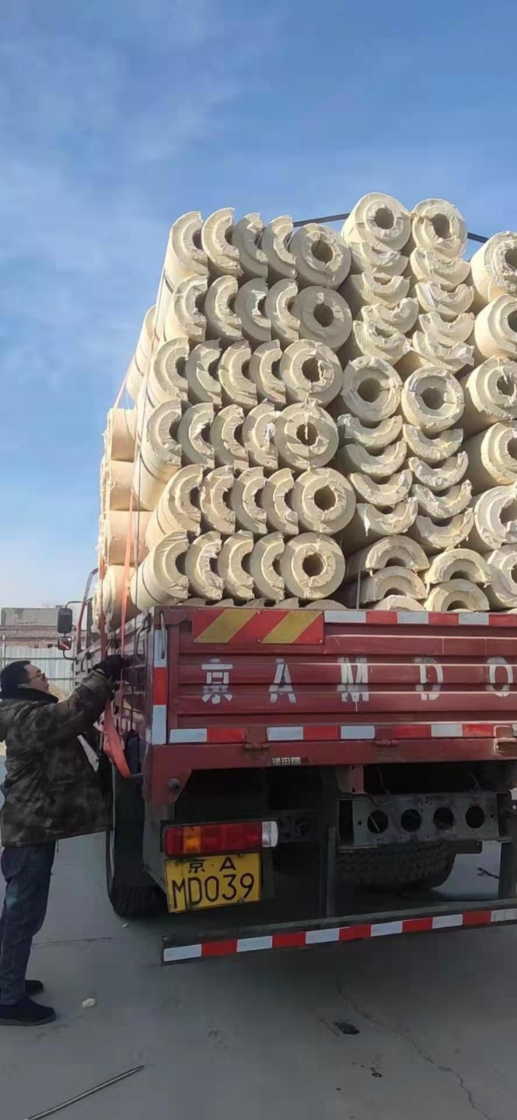 供应聚氨酯保温管壳 硬泡聚氨酯瓦壳厂家报价