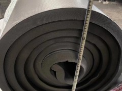 铝箔自粘屋顶保温隔热棉管道罐体橡塑保温棉价格较低生产厂家图6