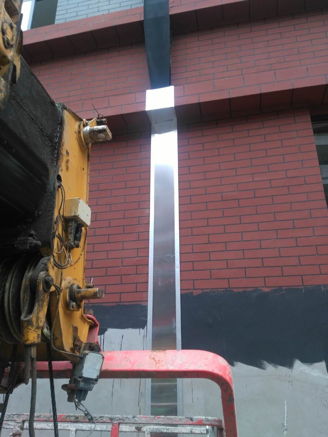 安徽内墙变形缝盖板铝合金做法