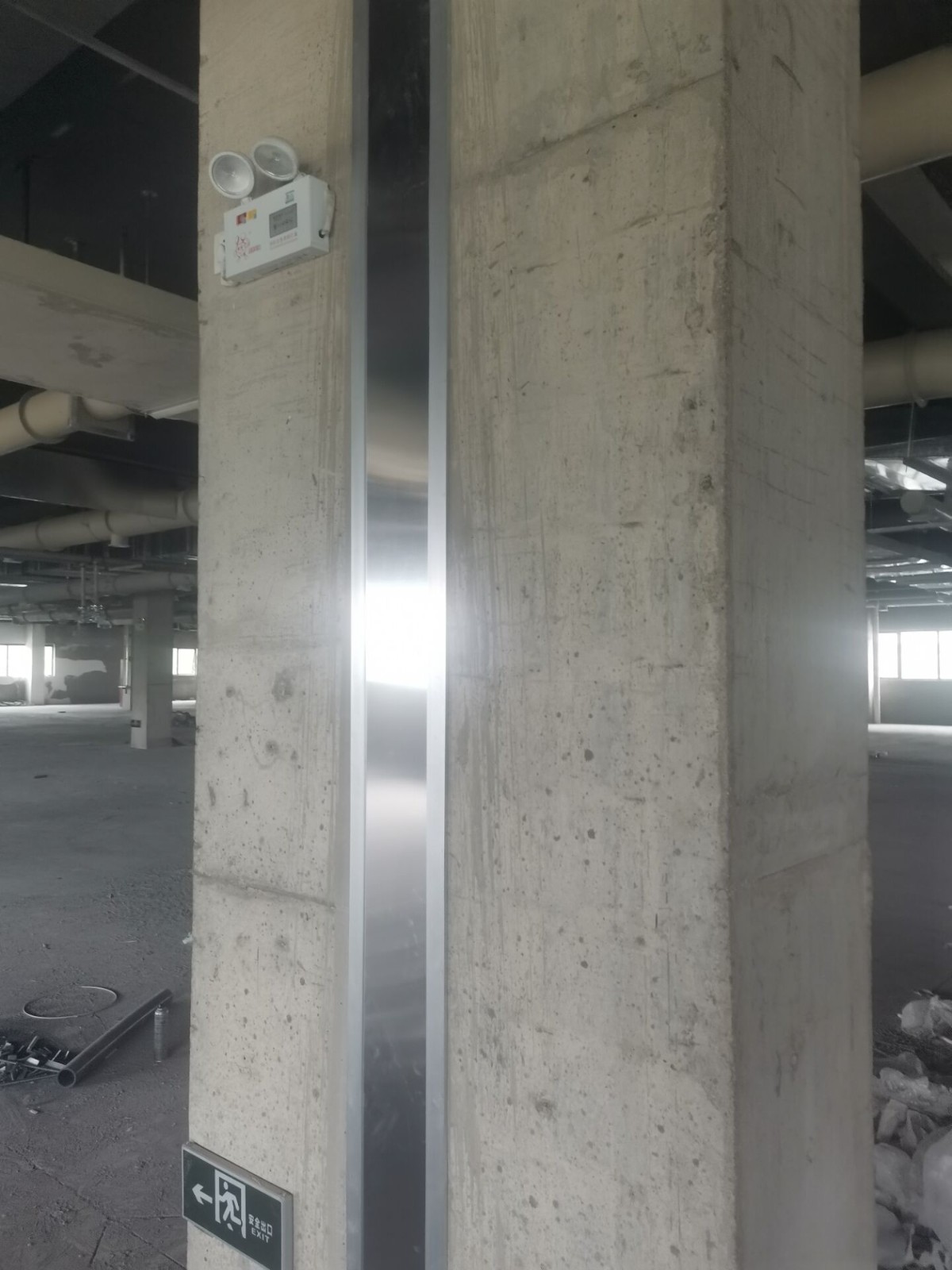 安徽变形缝V字形伸缩缝盖板图片