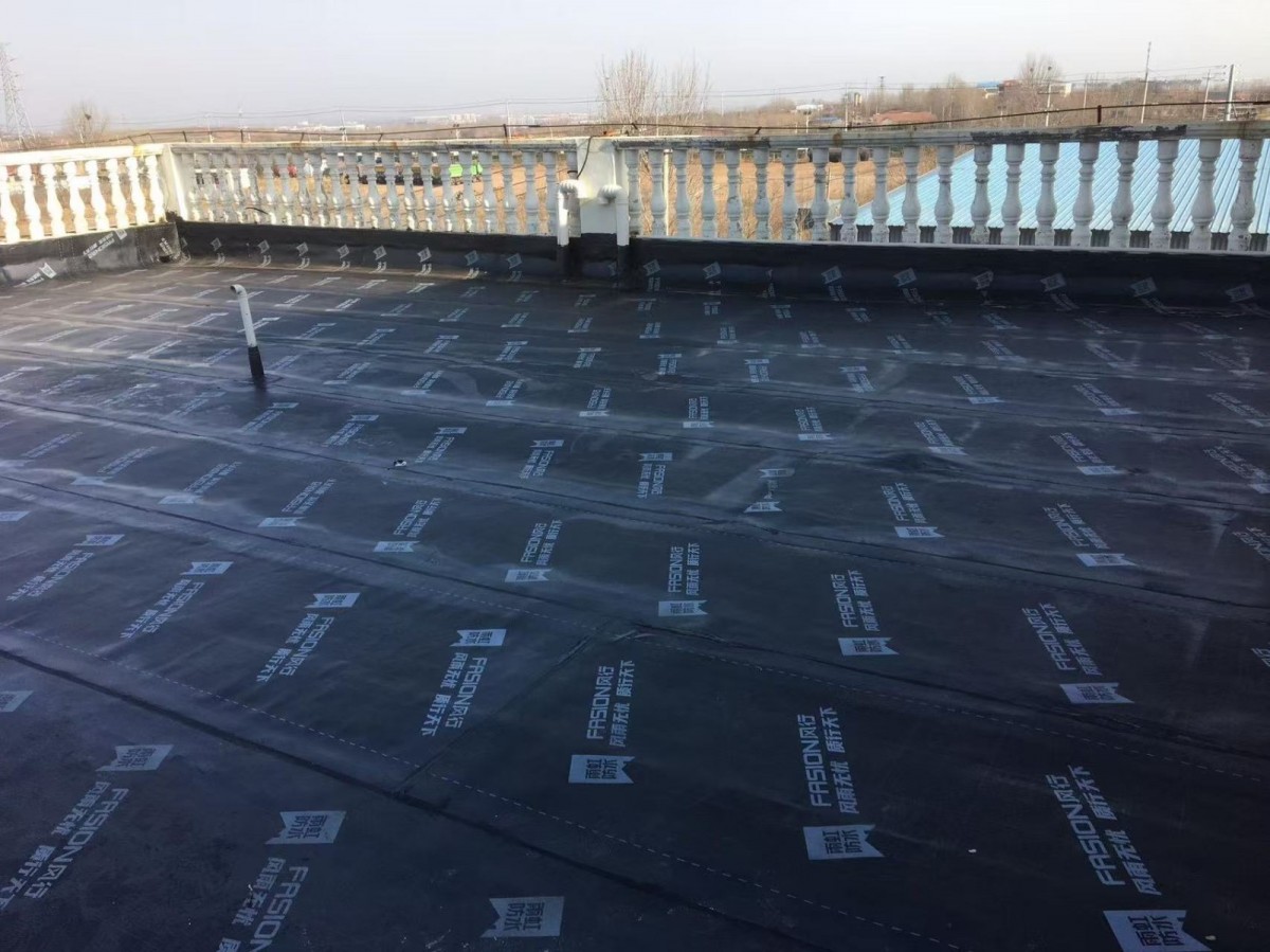 朝阳区八里庄屋面房顶做防水材料堵漏施工